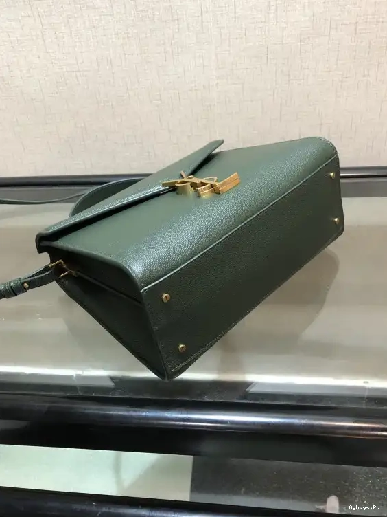 BAG CASSANDRA MEDIUM TOP HANDLE YSL 0510